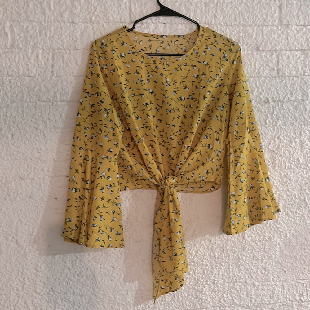 Cropped Floral Front Tie Bell long Sleeves Top
